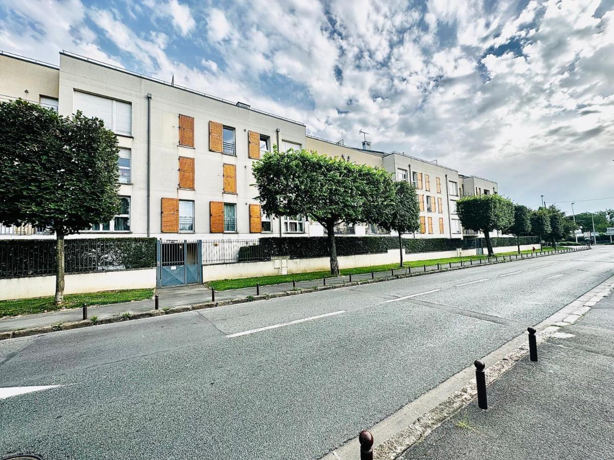 Btobed - Location Professionnelle - Appartement 4 Personnes Parking Gratuit - Proche Parc Des Expositions Et Aeroport Cdg فيليُبانت المظهر الخارجي الصورة