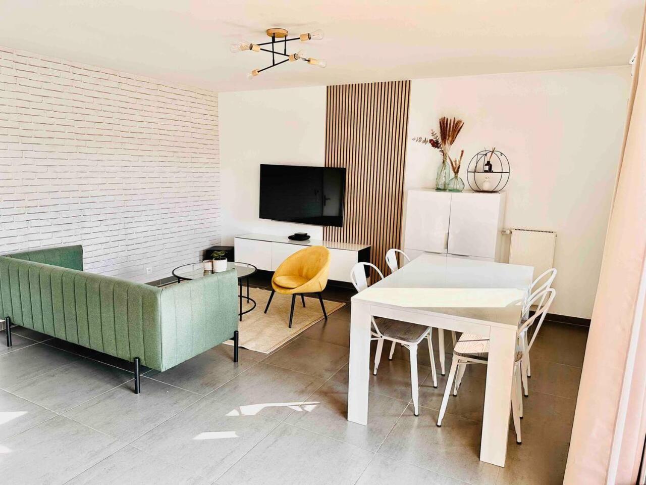 Btobed - Location Professionnelle - Appartement 4 Personnes Parking Gratuit - Proche Parc Des Expositions Et Aeroport Cdg فيليُبانت المظهر الخارجي الصورة